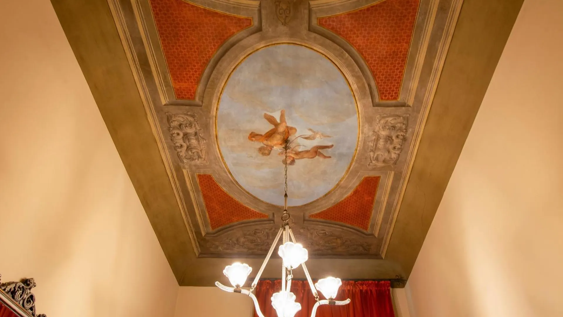 N4U Guest House Florens 3*,  Italien