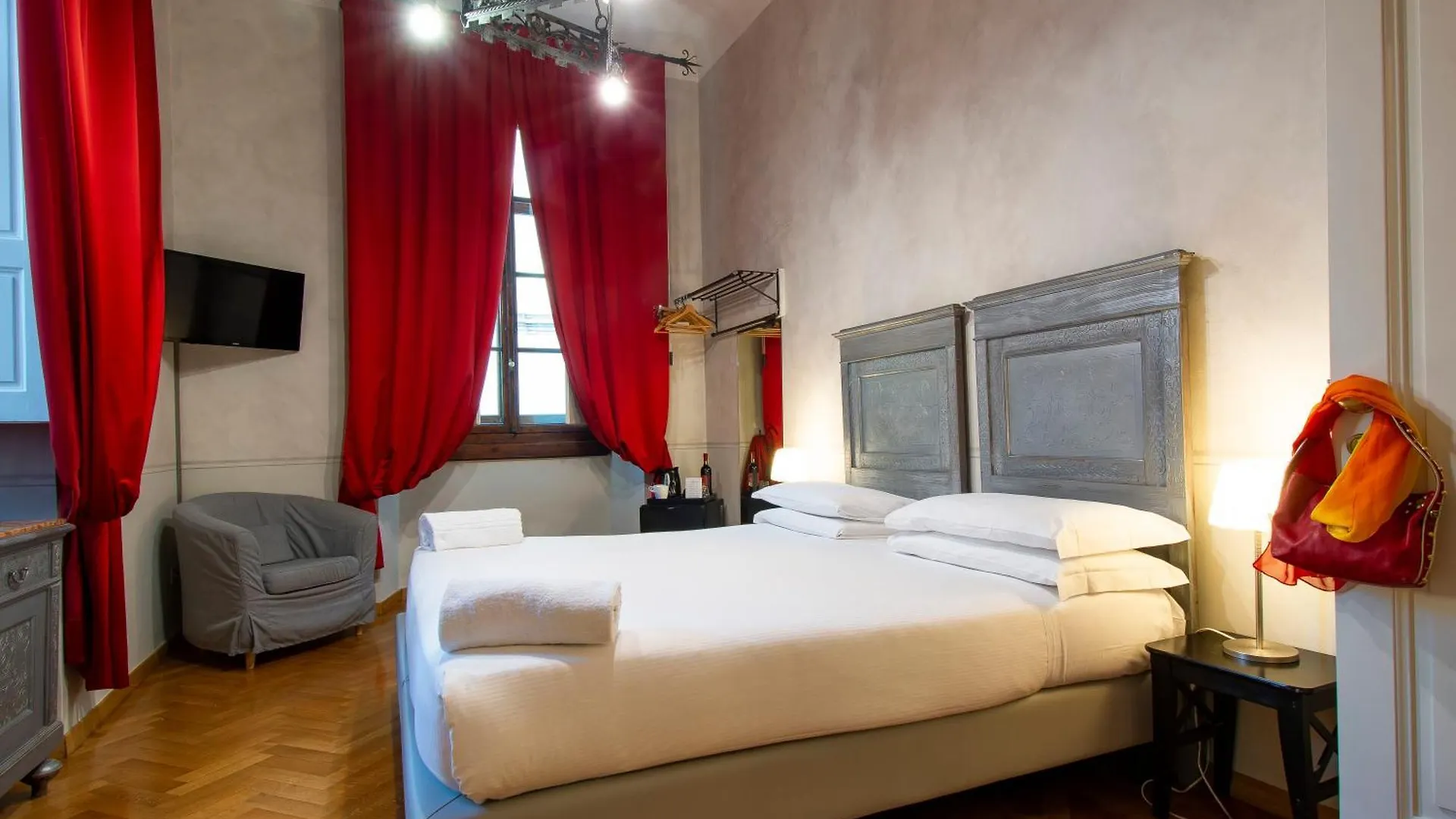 Bed & Breakfast N4U Guest House Florens