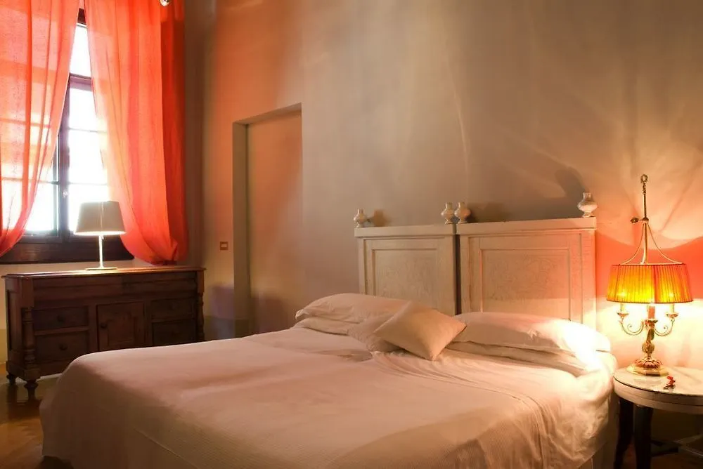 N4U Guest House Florens