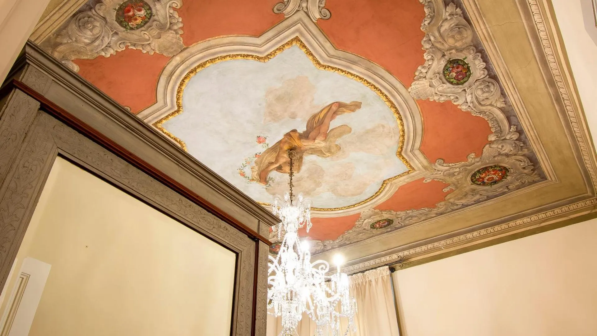 N4U Guest House Firenze 3*,  Olaszország