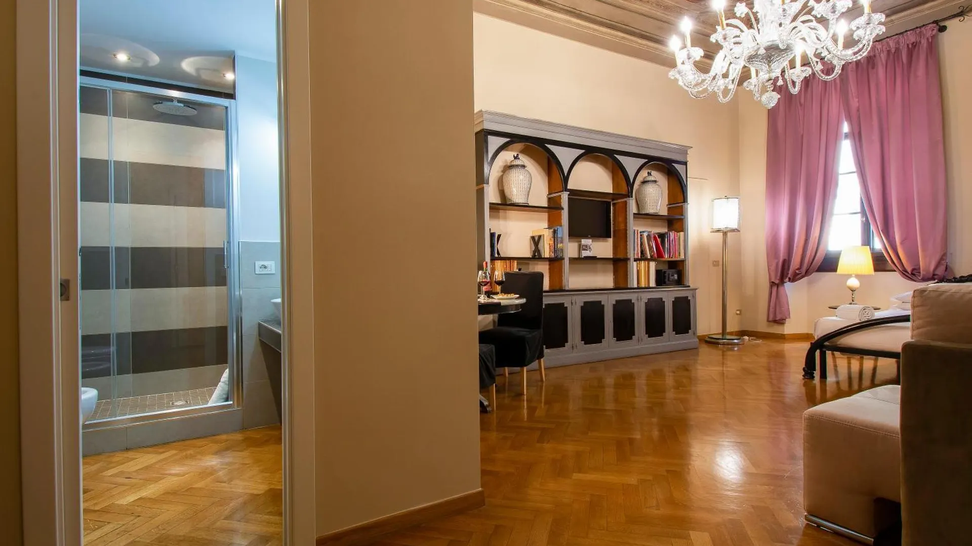 N4U Guest House Florence