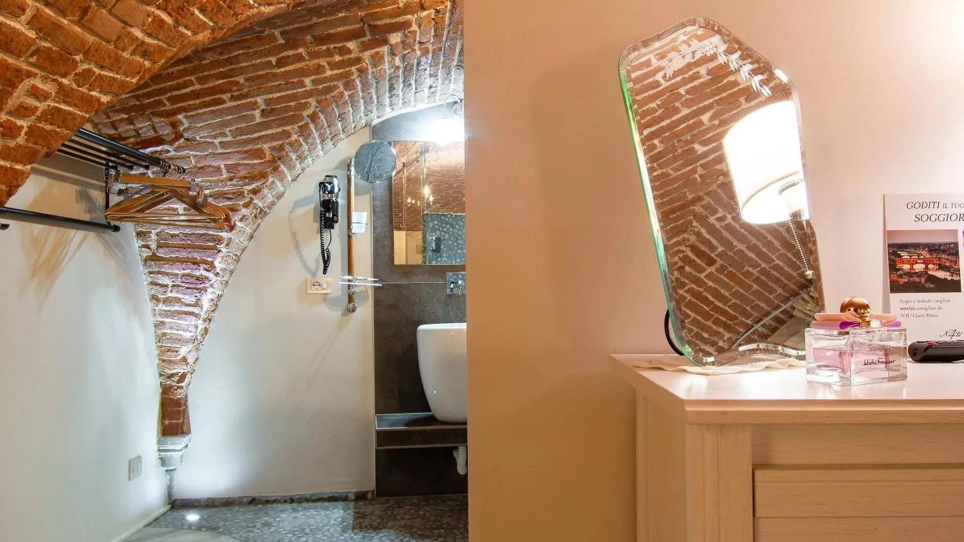 N4U Guest House Florence Bed & Breakfast