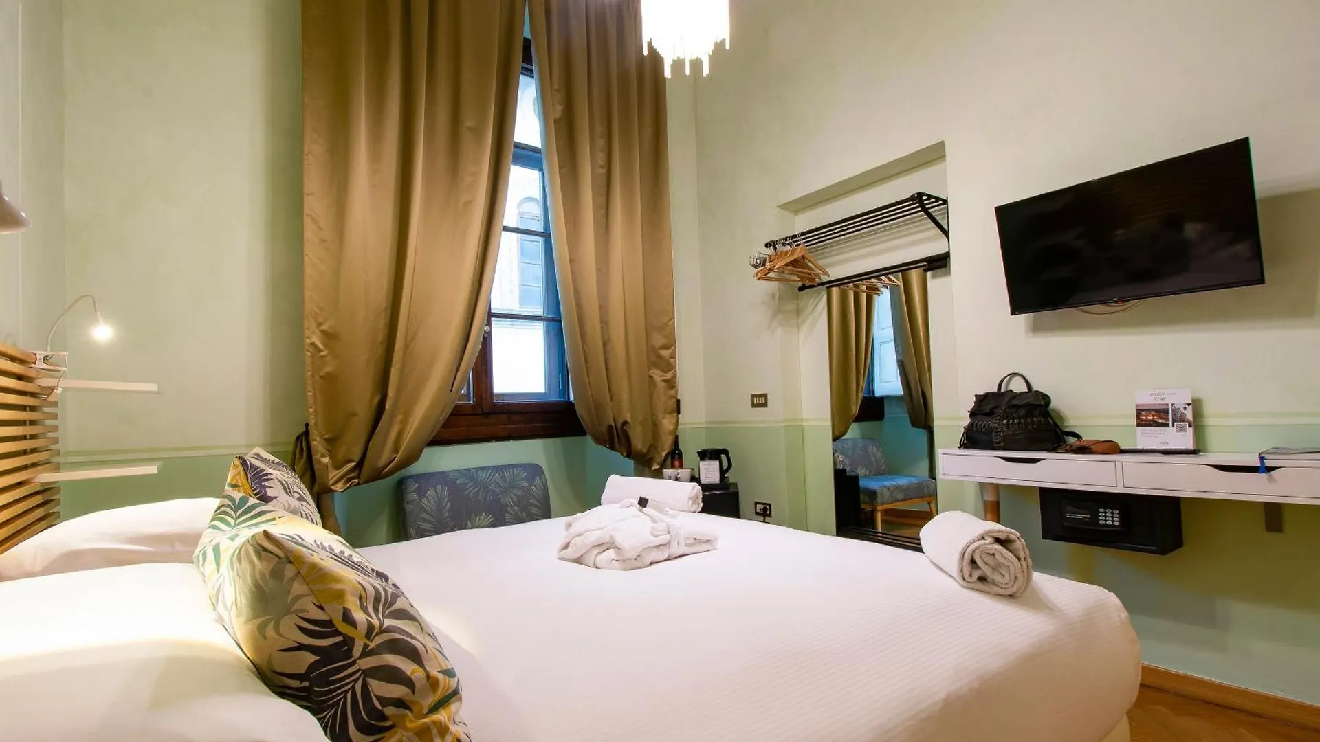 N4U Guest House Florence Bed & Breakfast
