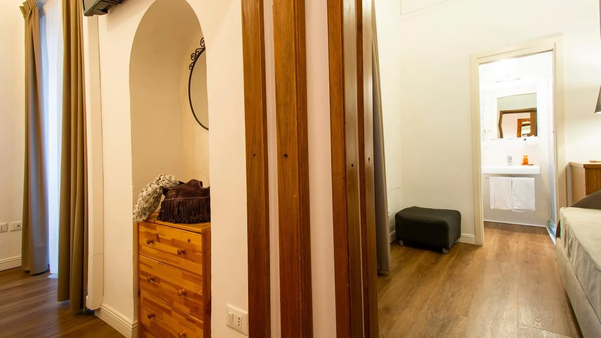 Bed & Breakfast N4U Guest House Florence