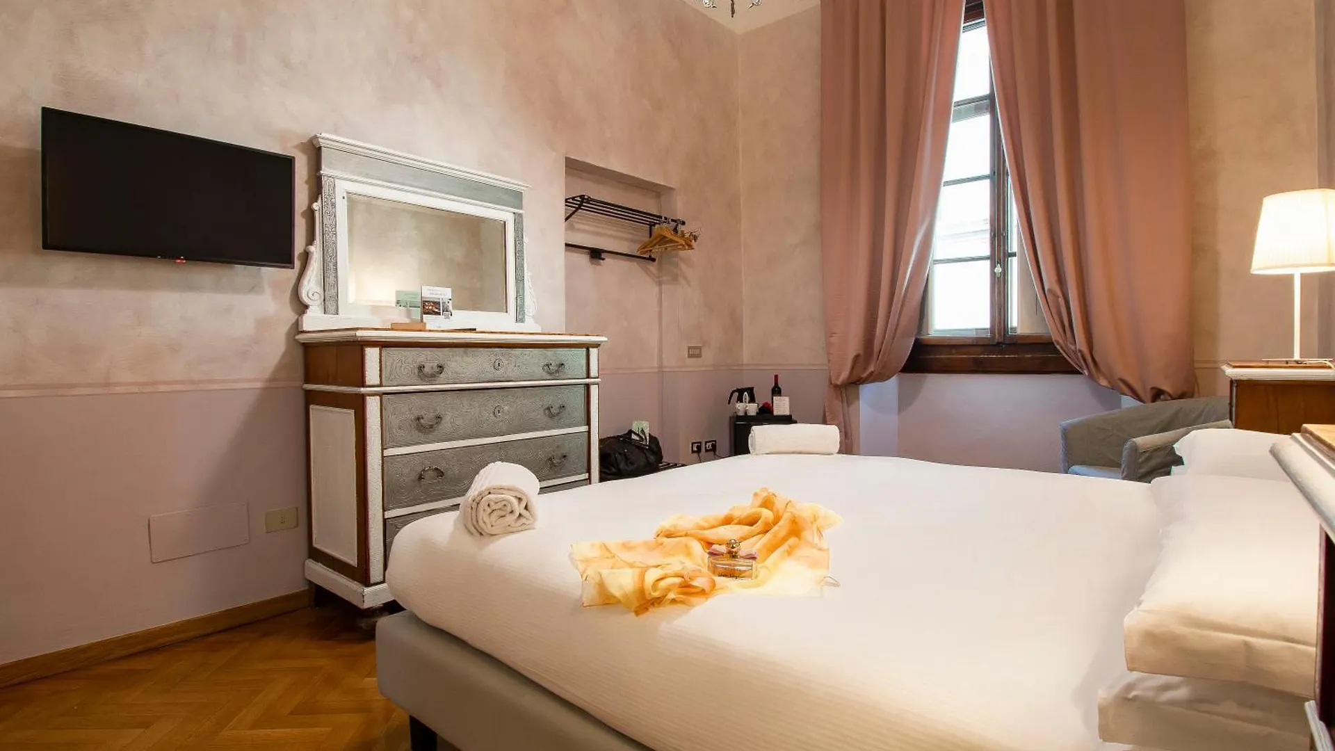 N4U Guest House Florence